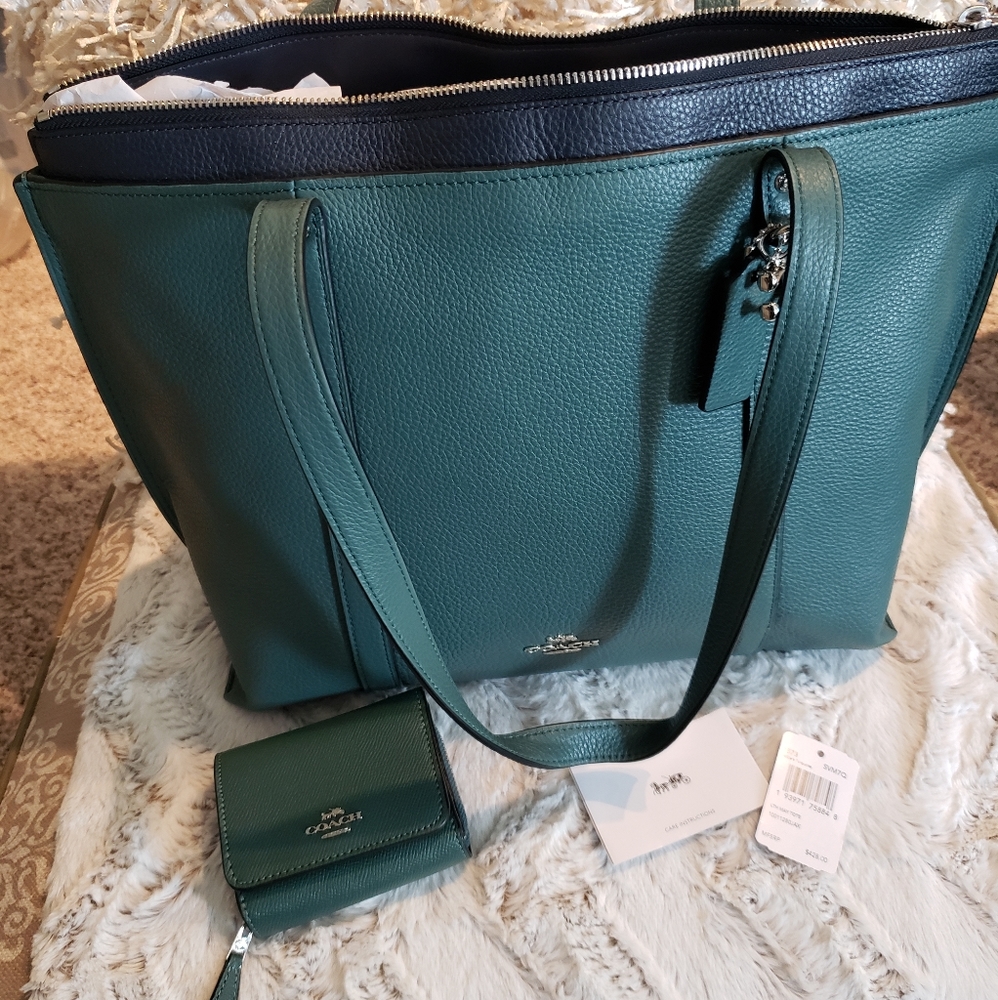 Pebble leather Bag and Wallet
